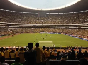 内维尔爆猛,曼联逆袭争,欧冠席位争,乐竞体育官网,乐竞体育直播,体育赛事直播,足球直播